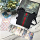 GUCCI 구찌 남성용 숄더백  471454