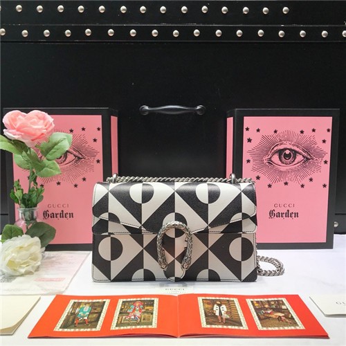 GUCCI 구찌 체인 숄더백 400249 신상