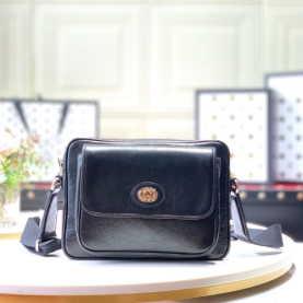 GUCCI 구찌 남성용 숄더백 574760 신상