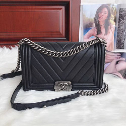 CHANEL 샤넬 리보이백 25CM AS92058