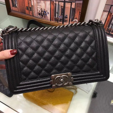 CHANEL 샤넬 보이백 캐비어 미듐 25CM AS67086