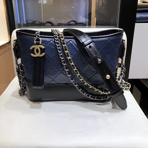 CHANEL 샤넬 가브리엘 호보백 20CM AS8022