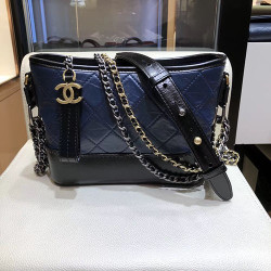 CHANEL 샤넬 가브리엘 호보백 20CM AS8022