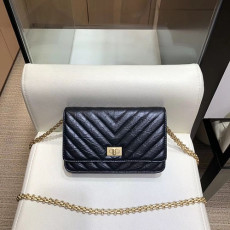 CHANEL 샤넬 WOC 빈티지 체인 미니백 AS61668
