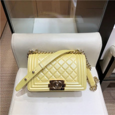 CHANEL 샤넬 보이백 AS35588