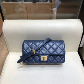 CHANEL 샤넬 미니 벨트백 AS25102