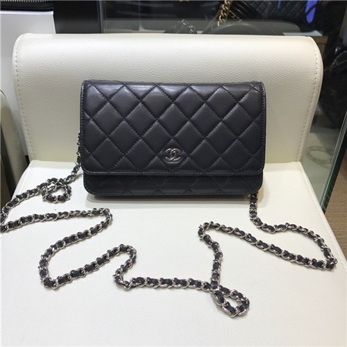CHANEL 샤넬 WOC 램스킨 A33813