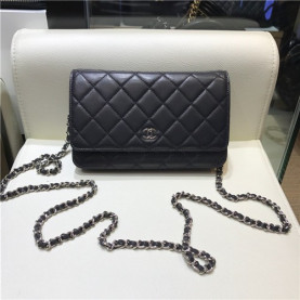 CHANEL 샤넬 WOC 램스킨 A33813