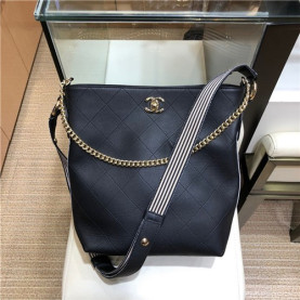 CHANEL 샤넬 투웨이 호보백 AS0666