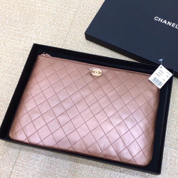 CHANEL 샤넬 클러치 C84327