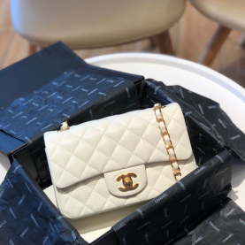 CHANEL 샤넬 클래식 플랩 미니백 A01116 (프랑스 수입가죽)