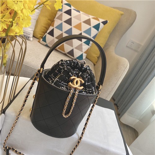 CHANEL 샤넬 미니 버킷백 C37722