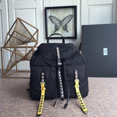 PRADA 프라다 나일론 스터드백팩 1BZ2811