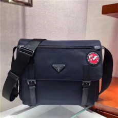 PRADA 프라다 남성용 숄더백 1BD671-2
