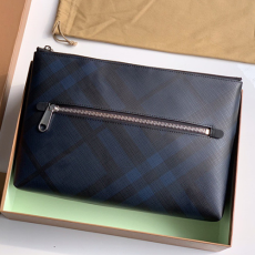 BURBERRY 버버리 클러치 B2020