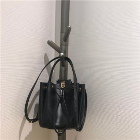 BURBERRY 버버리 버킷백 B5411