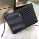 SAINT LAURENT 생로랑 클러치 Y12004