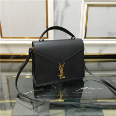 SAINT LAURENT 생로랑 CASSANDRA 토트&숄더백 신상 Y30875-3