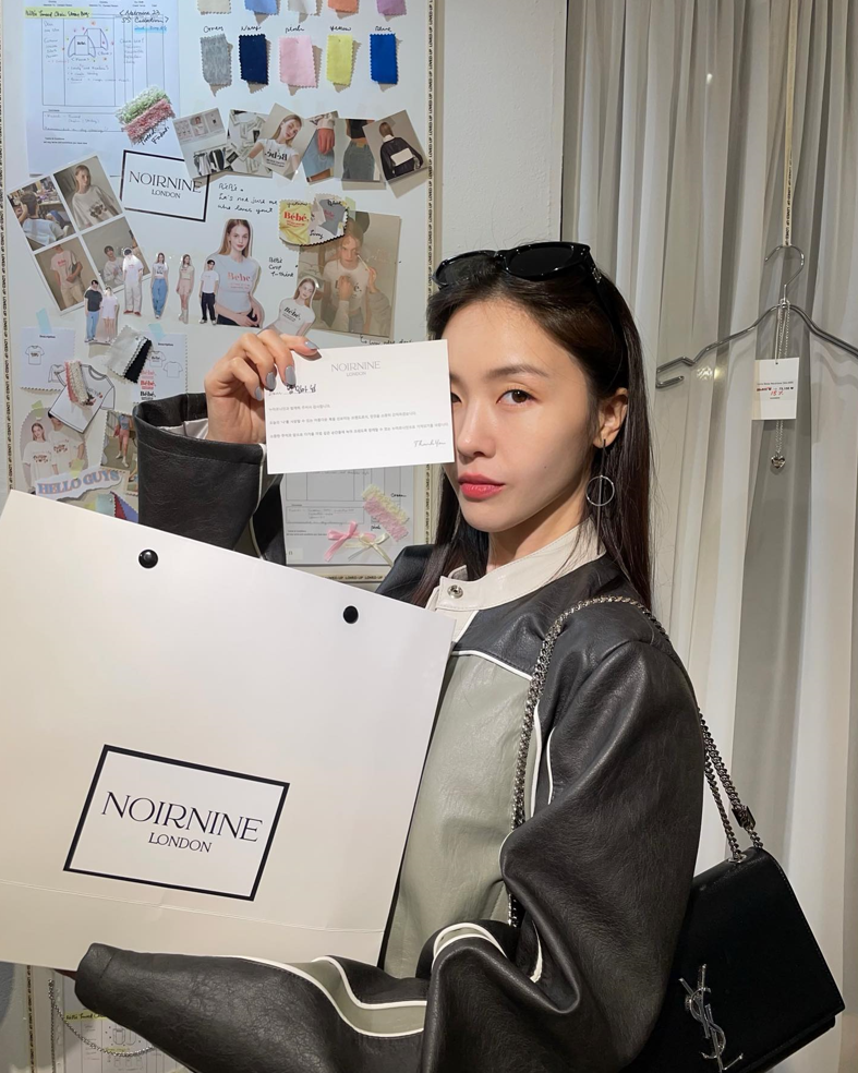 [걸스데이 방민아] SAINT LAURENT 생로랑 케이트 체인 태슬백 24CM