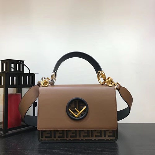 FENDI 펜디 칸아이백 25CM F55820