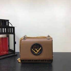 FENDI 펜디 칸아이 미니 체인백 19CM F15010