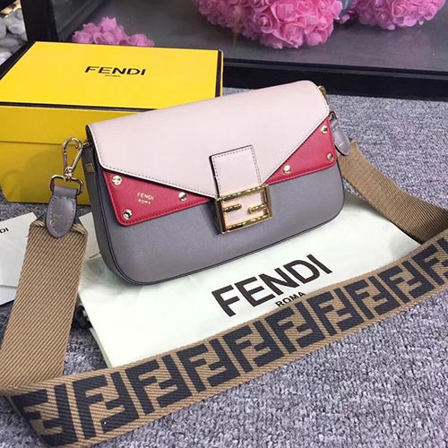 FENDI 펜디 바게트백
