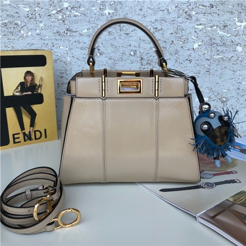 FENDI 펜디 피카푸 아이코닉 미니 F8838
