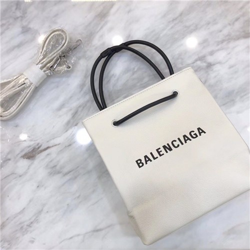 BALENCIAGA 발렌시아가 미니 쇼핑백 B108015-4