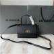 BALENCIAGA 발렌시아가 샤프 사첼백