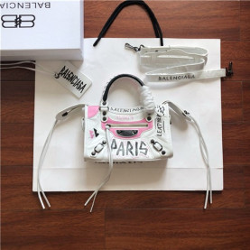 BALENCIAGA 발렌시아가 클래식 시티 24CM B691510 신상