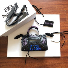 BALENCIAGA 발렌시아가 클래식 시티 24CM B995060 신상