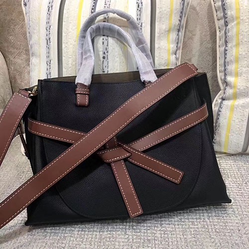 LOEWE 로에베 게이트 탑 핸드백 L108090-2