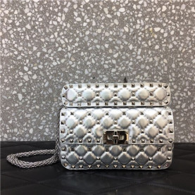 VALENTNIO 발렌티노 락스터드 스파이크백 스몰 B0123SG-1