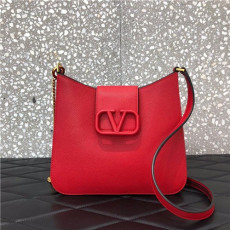 VALENTNIO 발렌티노 가라바니  브이링  숄더&크로스백 B0017-1 신상