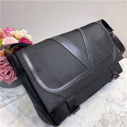 VALENTNIO 발렌티노 남성용 크로스백 V40911