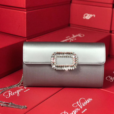 ROGER VIVIER 로저비비에 체인 클러치 24CM R50014