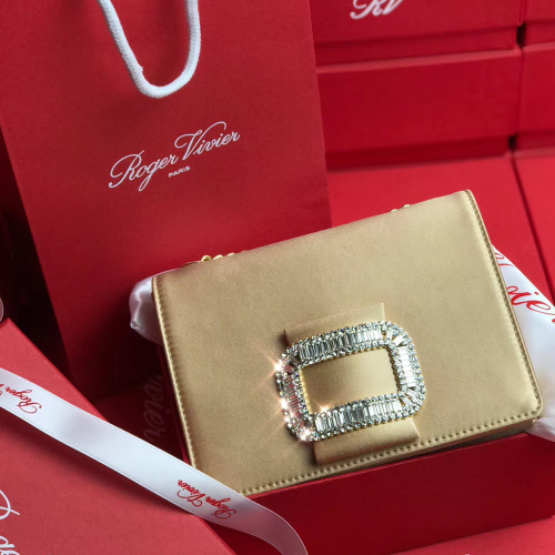 ROGER VIVIER 로저비비에 엠벨리쉬 미니 숄더 18CM R60029