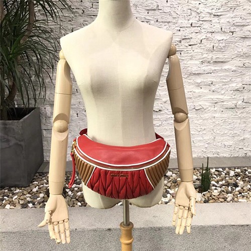 MIUMIU 미우미우 마테라쎄 힙색 5BL008-2