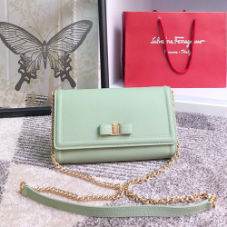 FERRAGAMO 페레가모 미디움 체인 숄더백 22C940-1