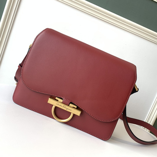 FERRAGAMO 페레가모 플랩백 21H321-3 2020/신상