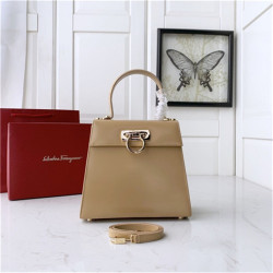 FERRAGAMO 페레가모 토트&숄더백 DY-212269-4