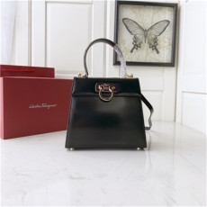FERRAGAMO 페레가모 토트&숄더백 DY-212269-6