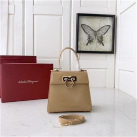 FERRAGAMO 페레가모 미니 토트&숄더백 DY-212267-2