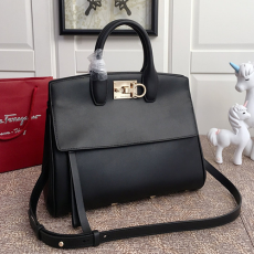 FERRAGAMO 페레가모 토트&숄더백 21H159-3 2020/신상
