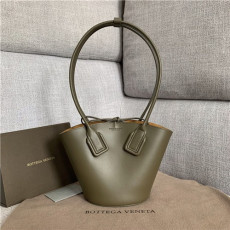 BOTTEGA VENETA 보테가베네타 바스켓 미니 토트백 87105-4