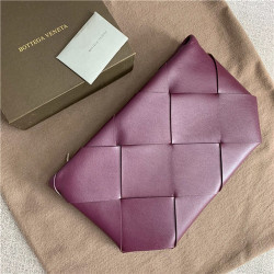 BOTTEGA VENETA 보테가베네타 남성용 클러치 B7557-3
