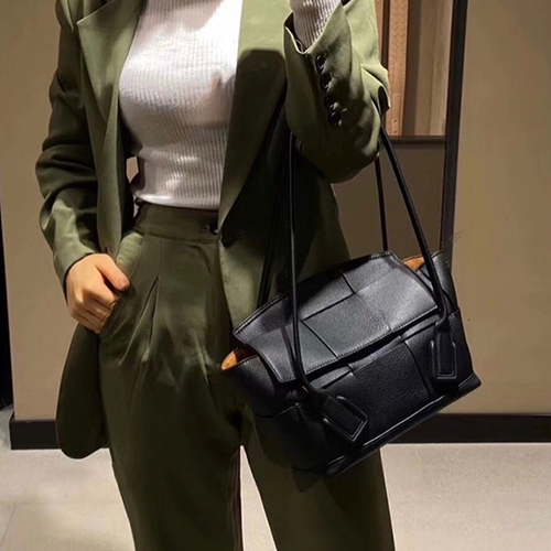 BOTTEGA VENETA 보테가베네타 아르코 580726