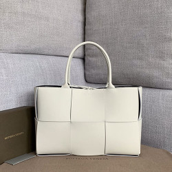 BOTTEGA VENETA 보테가 베네타 슬립백 BV609175