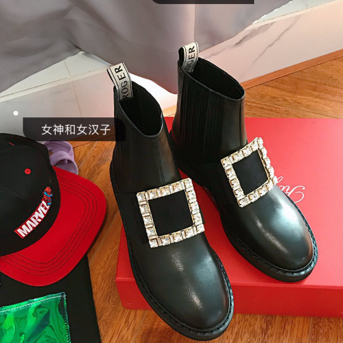 ROGER VIVIER 로저비비에 부츠 (굽높이 4.5CM)  G58091 신상 (250사이즈 주문제작)