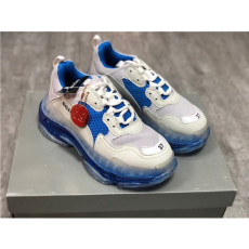 BALENCIAGA 발렌시아가 트리플S 1.0 스니커즈 신상